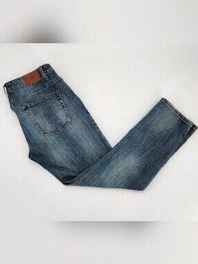 Classic Straight Men's Jeans in Mid Blue Wash 33x32